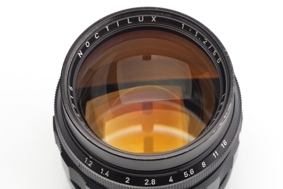 Leica Noctilux 1,2 50mm front lens