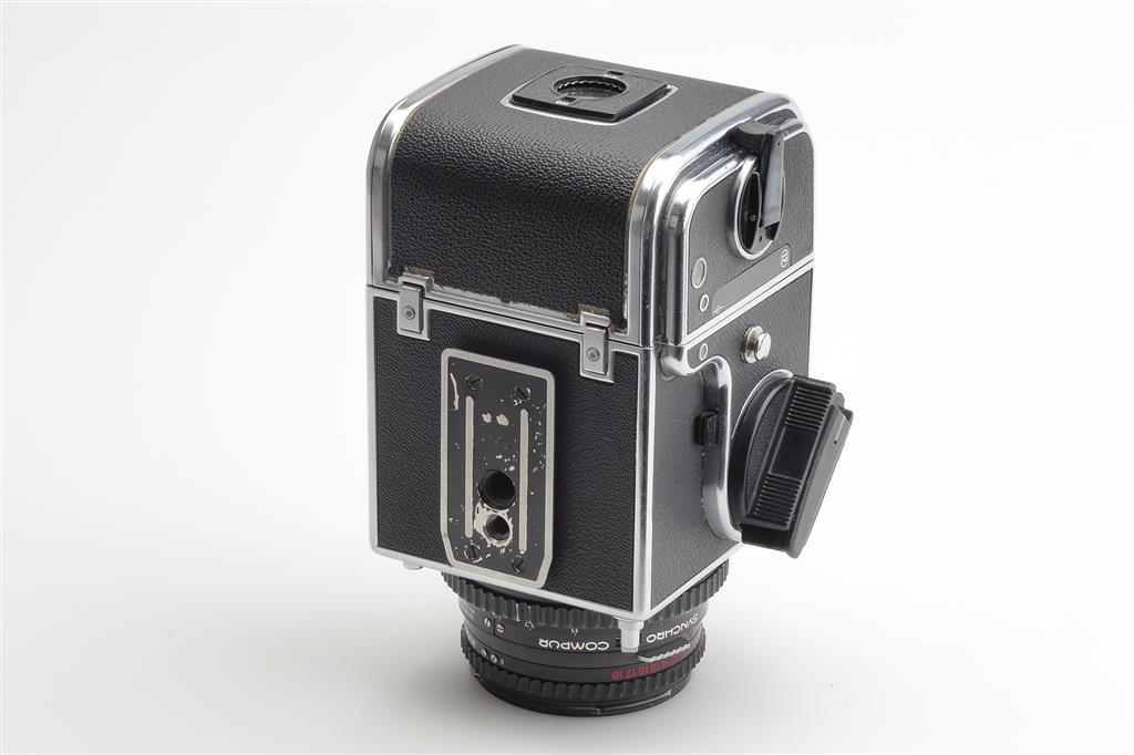 2110000767143_20095_11_hasselblad_500_cm_chrome_outfit_w_planar_2880mm_t__box_72315233.jpg