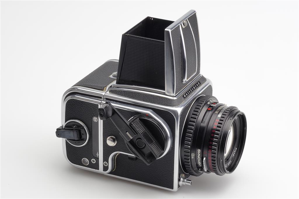 2110000767143_20095_4_hasselblad_500_cm_chrome_outfit_w_planar_2880mm_t__box_72335233.jpg