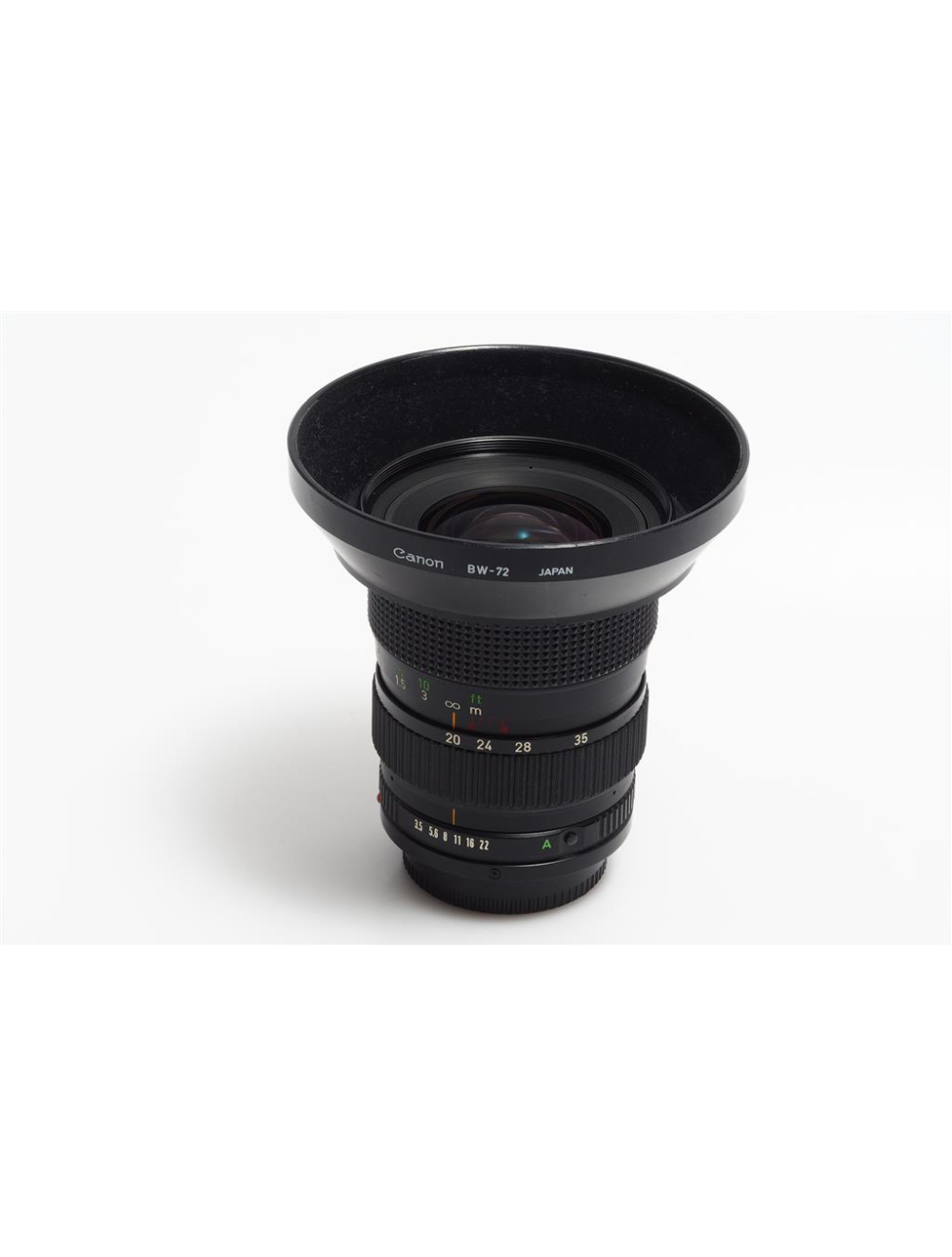 Canon FD 3.5/20-35mm L Zoom w. Canon Hood BW-72 | JO GEIER