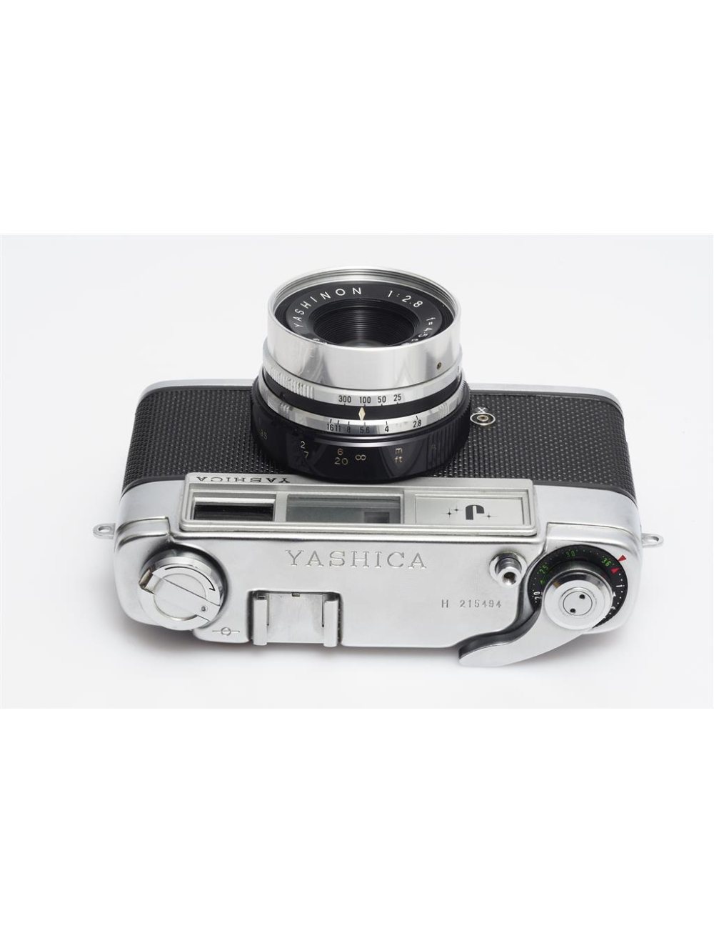 Yashica J w. 2.8/4.5cm Yashinon Rangefinder Camera | JO GEIER