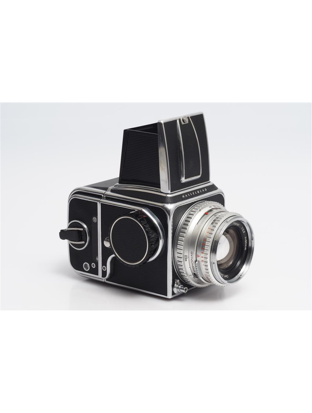 Hasselblad 500 C Chrome w. Planar 2.8/80mm & Magazine Outfit | JO