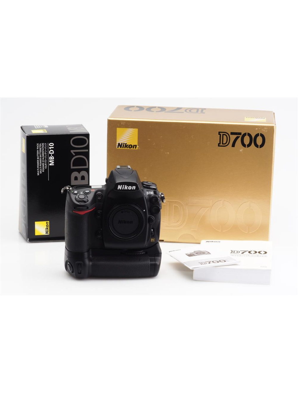 Nikon D700 Body w. MB-D10 & Box | JO GEIER