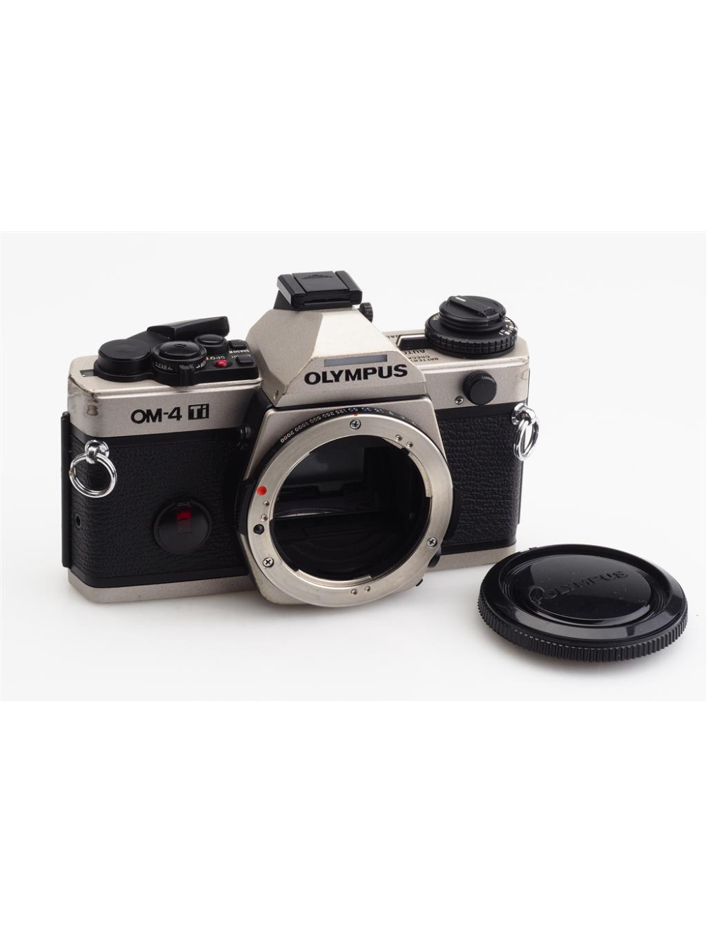 Olympus OM-4 Ti Champagne Body w. Winder 2 #1114496 | JO GEIER