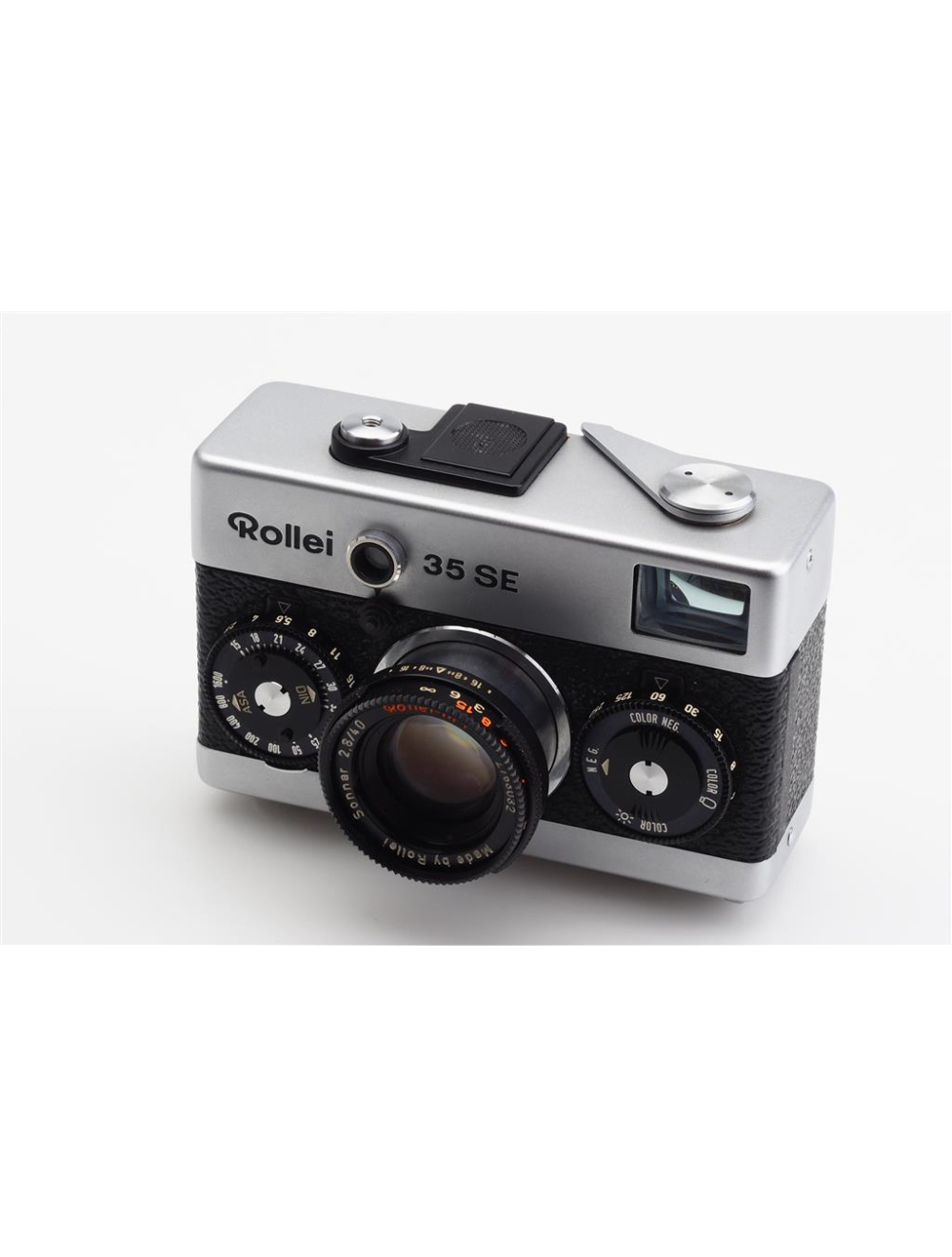 Rollei 35 35SE Chrome w. HFT Sonnar 2.8/40mm & Flash & Box | JO GEIER