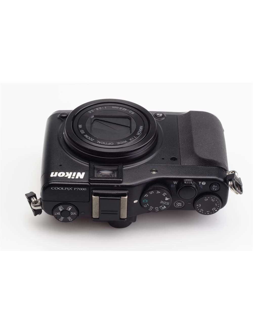 Nikon Coolpix P7000 Strap & Charger & Battery & NC Adapter | JO GEIER