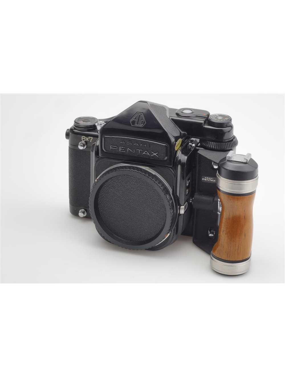 Asahi Pentax 67 6x7 Body w. TTL Metering Prism & Hand Grip | JO GEIER