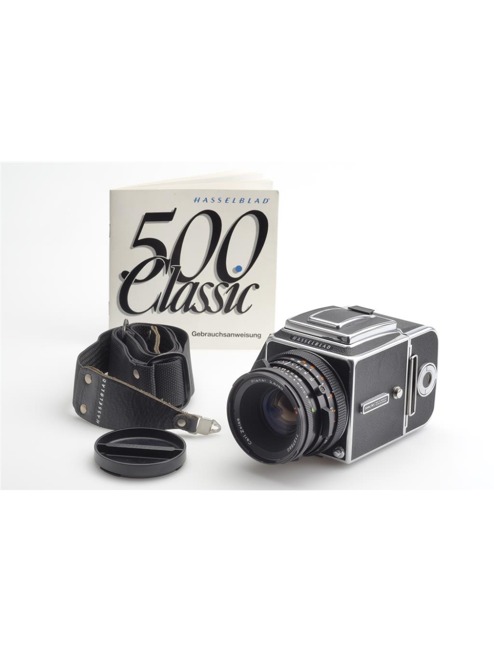 Hasselblad 500 C/M Chrome w. CF Planar 2.8/80mm T* & Mag. 12 | JO