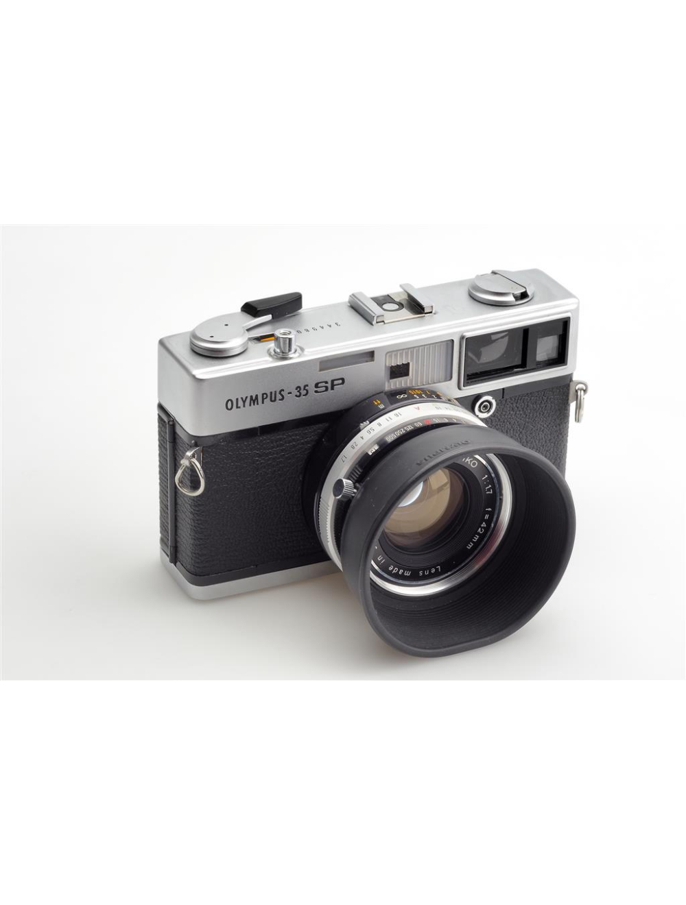 Olympus 35 SP Chrome w. Zuiko 1.7/42mm & Hood | JO GEIER