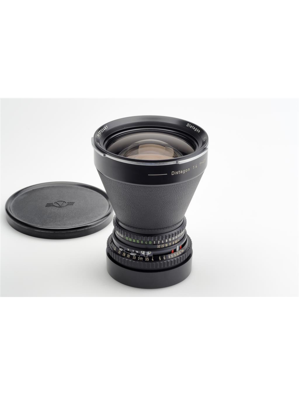 Carl Zeiss f. Hasselblad 500 C Distagon 4/40mm T* w. Case