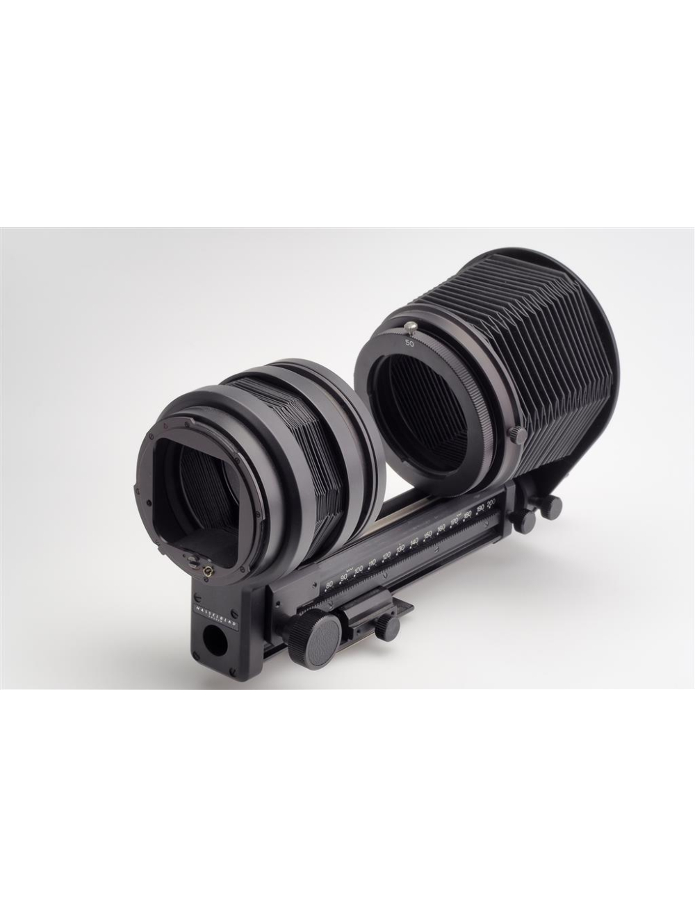 ハッセルブラッド オートマチックベローズ エクステンションとレンズ