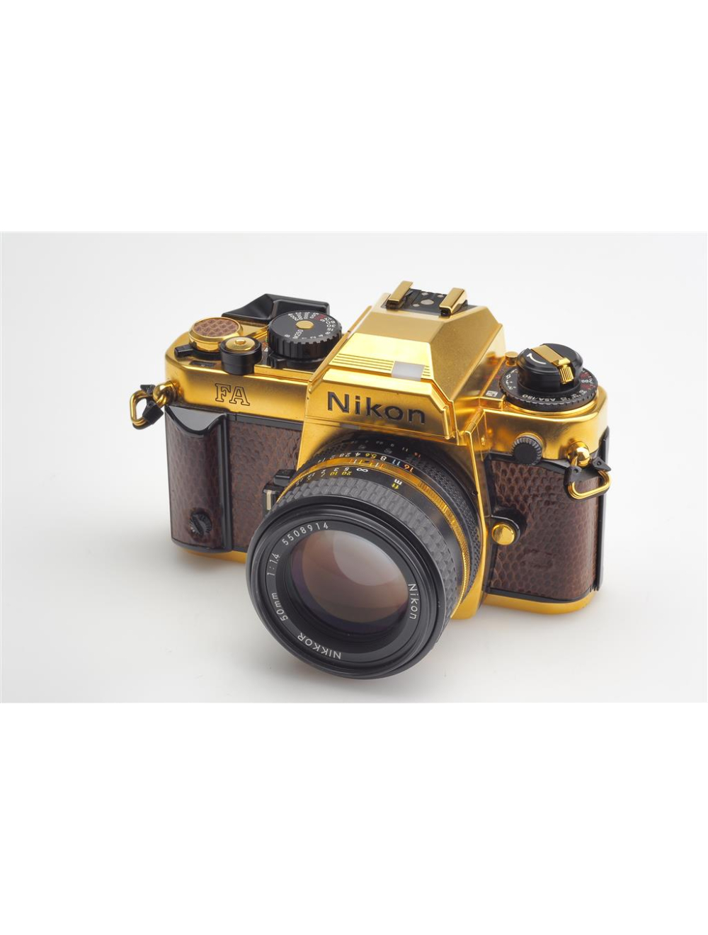 フィルムカメラ NIKON FA GOLD Nikon FA Gold | LENS-DB.COM