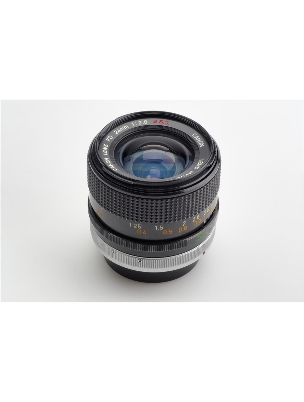 Canon FD 2.8/24mm S.S.C. w. Hood BW-55-B #126736 | JO GEIER