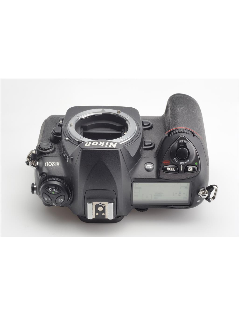 Nikon D200 Body w. Box #4014268 2156 Exposures | JO GEIER