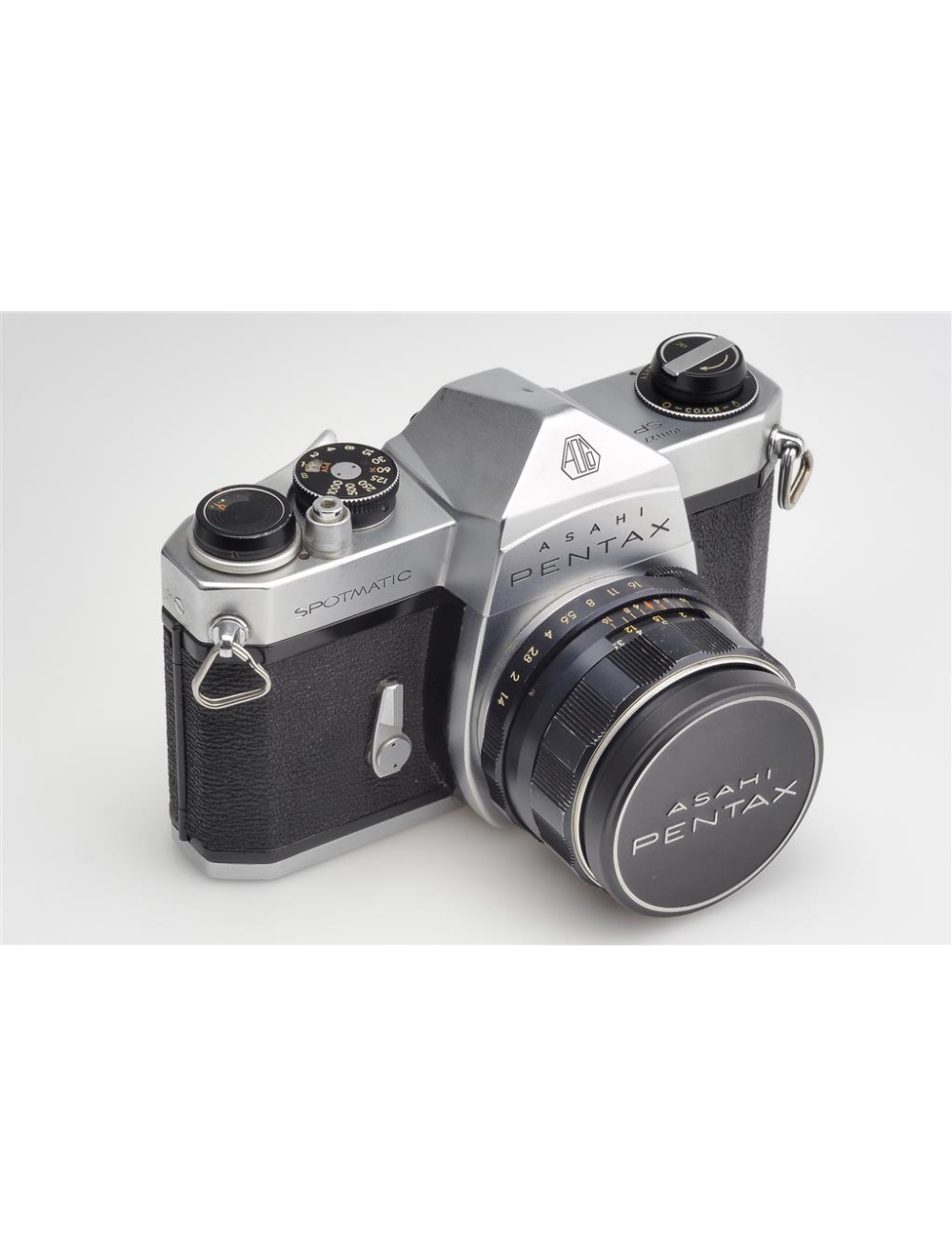 Asahi Pentax Spotmatic SP Chrome w. 1.4/50mm Super Takumar | JO GEIER