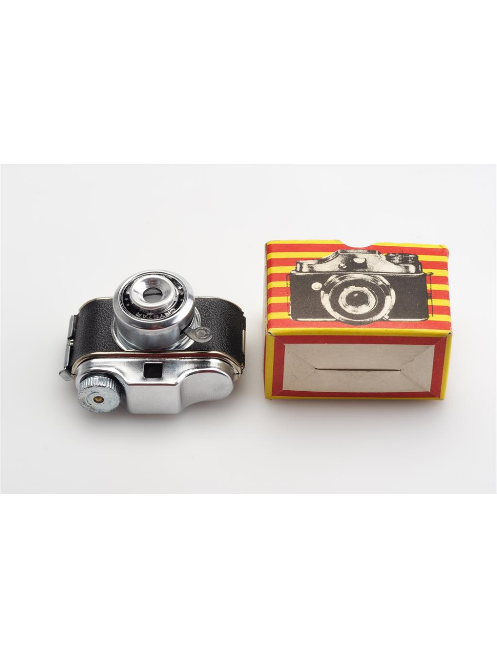 Crystar Camera w. Box Hit Type Camera 16mm Miniature Cam | JO GEIER
