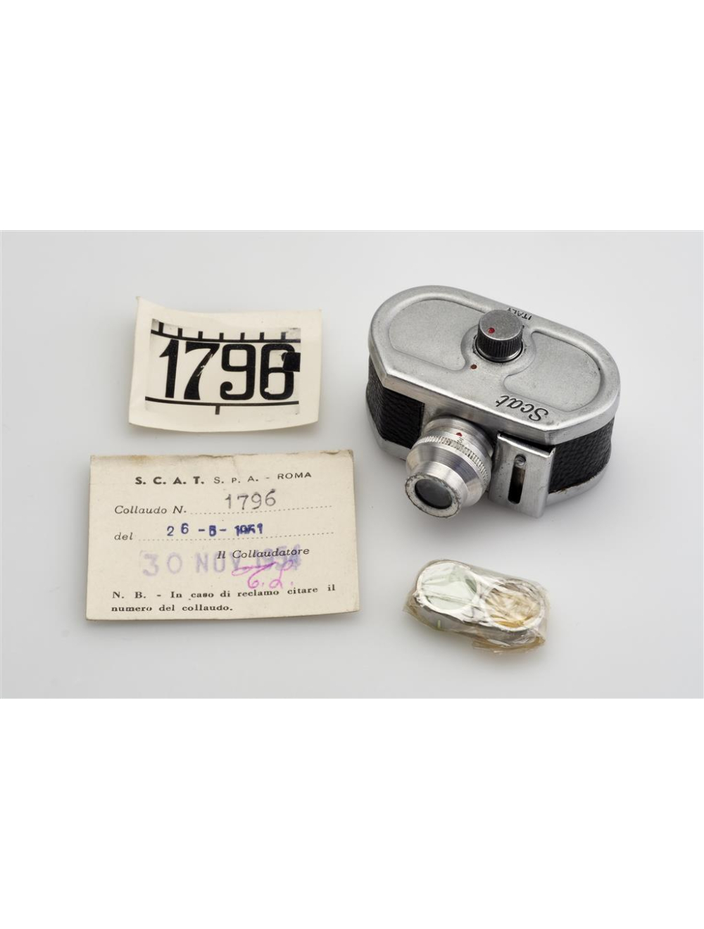 SCAT ITALY製 ミニカメラ 動作品 Scat Italian 16mm Subminiature Camera Black w. Box Spy Cam
