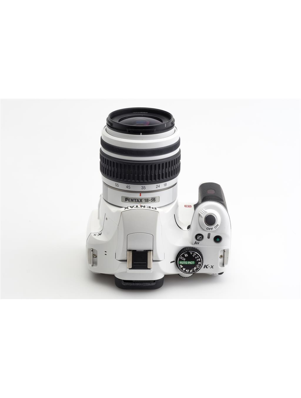 Pentax K-X White w. 3.5-5.6/18-55mm SMC Pentax-DA L AL & Box | JO