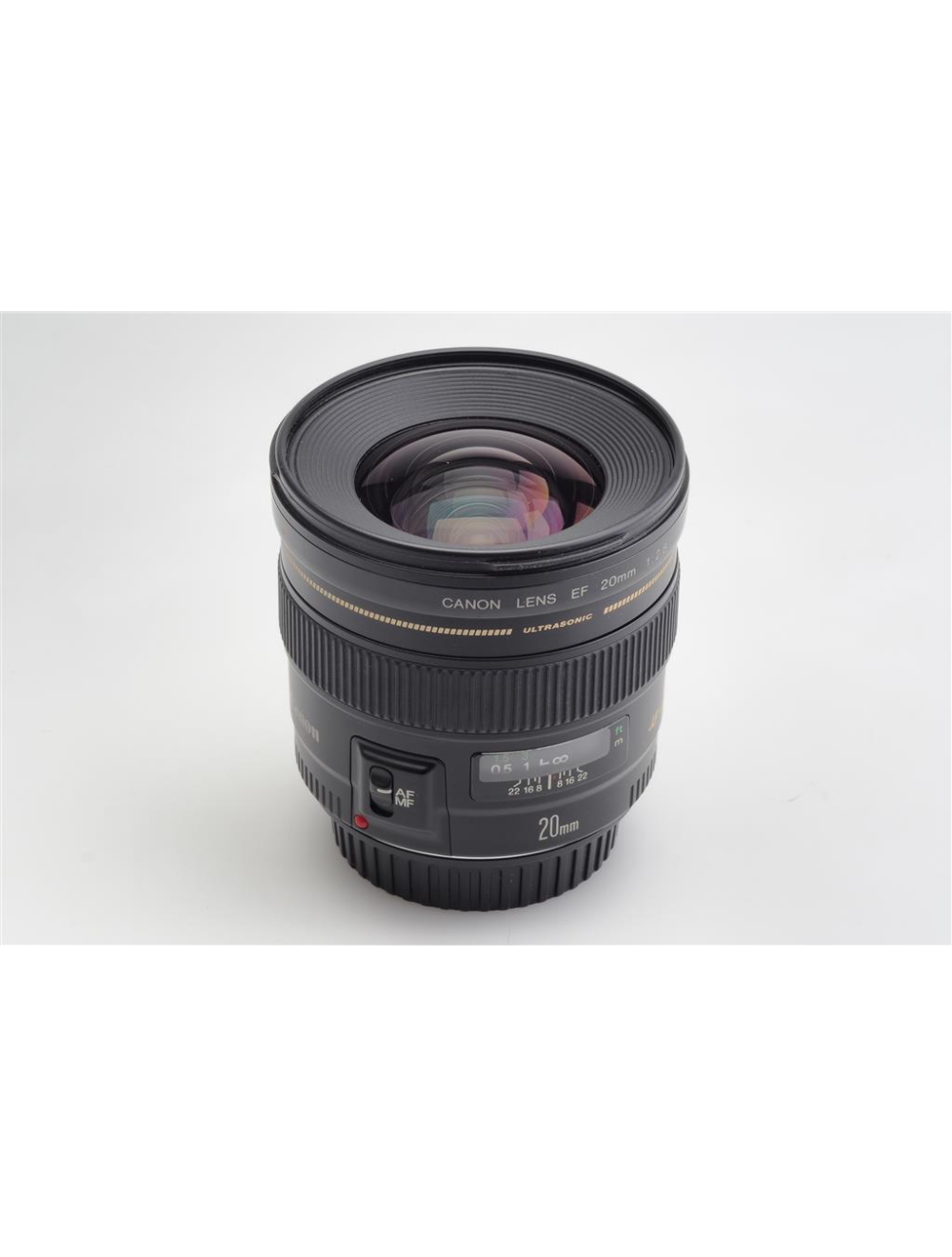 Canon EF 2.8/20mm USM w. Hood EW-75II #5000013C | JO GEIER