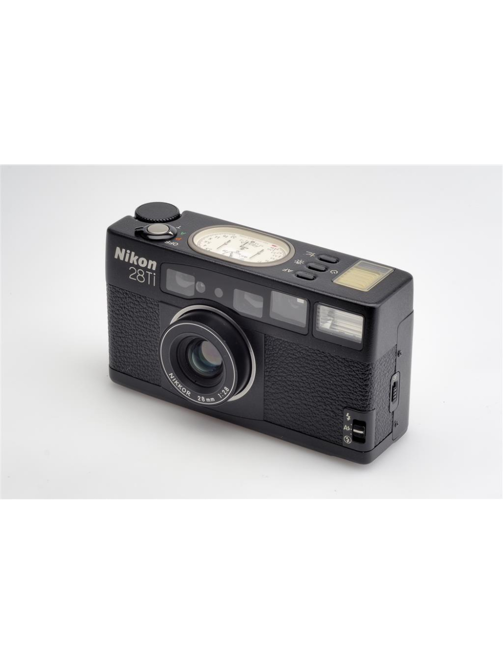 Nikon 28 Ti Black w. Case | JO GEIER
