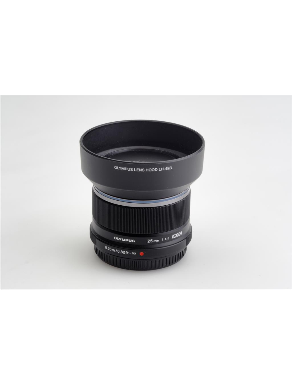 Olympus M.Zuiko Digital 1.8/25mm w. Hood LH-49B | JO GEIER