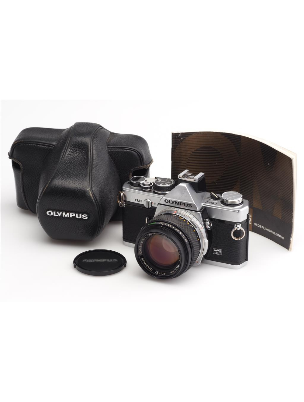 Olympus OM-2 Chrome w. 1.4/50mm Zuiko MC Auto-S | JO GEIER