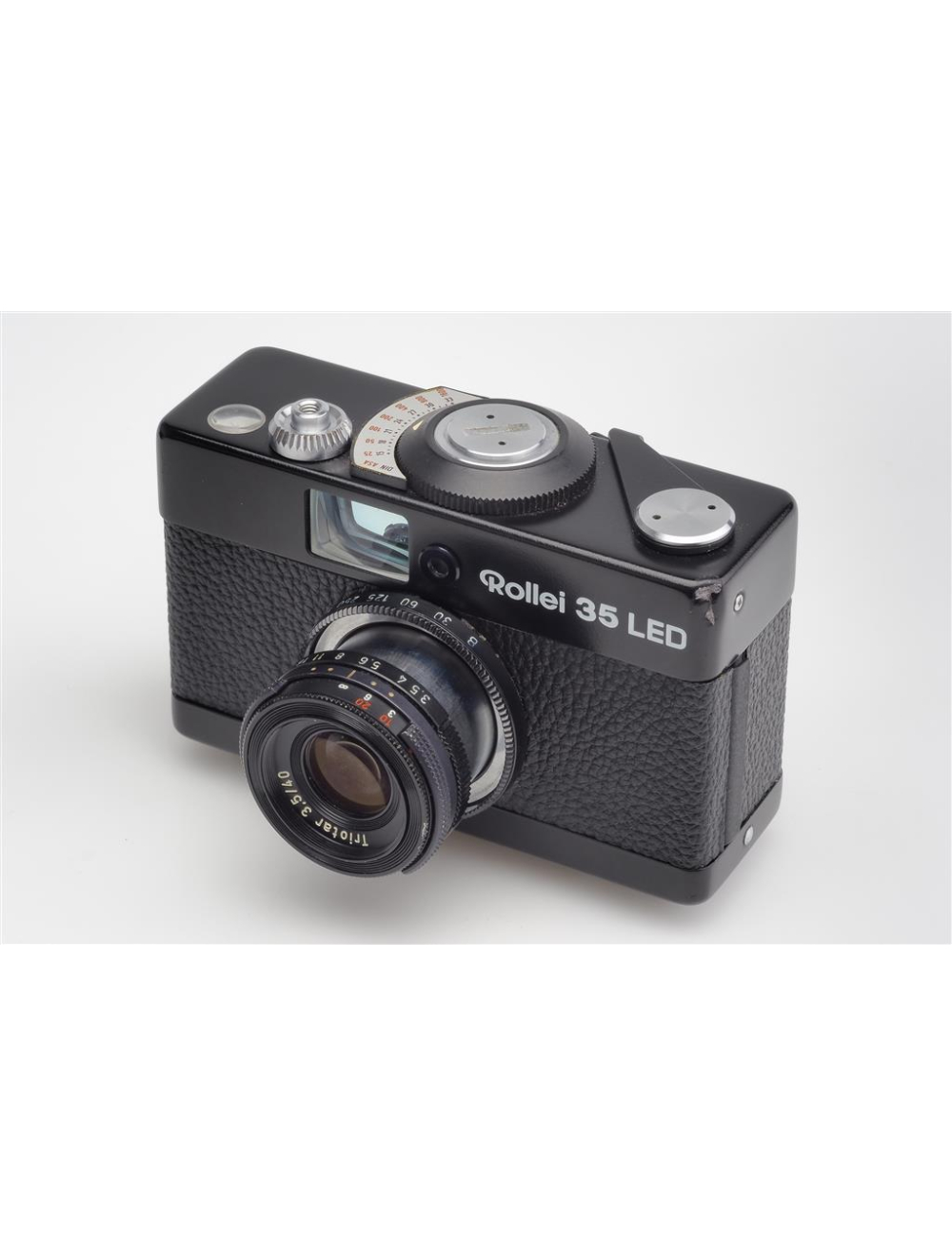 Rollei 35 LED Black w. Triotar 3.5/40mm & Case | JO GEIER