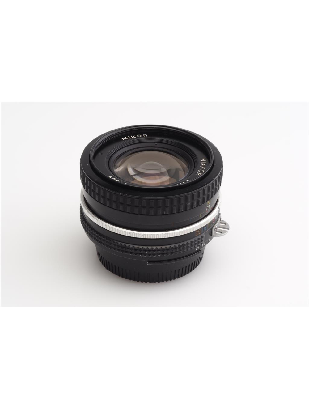 Nikon AI 4/20mm Nikkor w. Hood HN-14 #134089 | JO GEIER