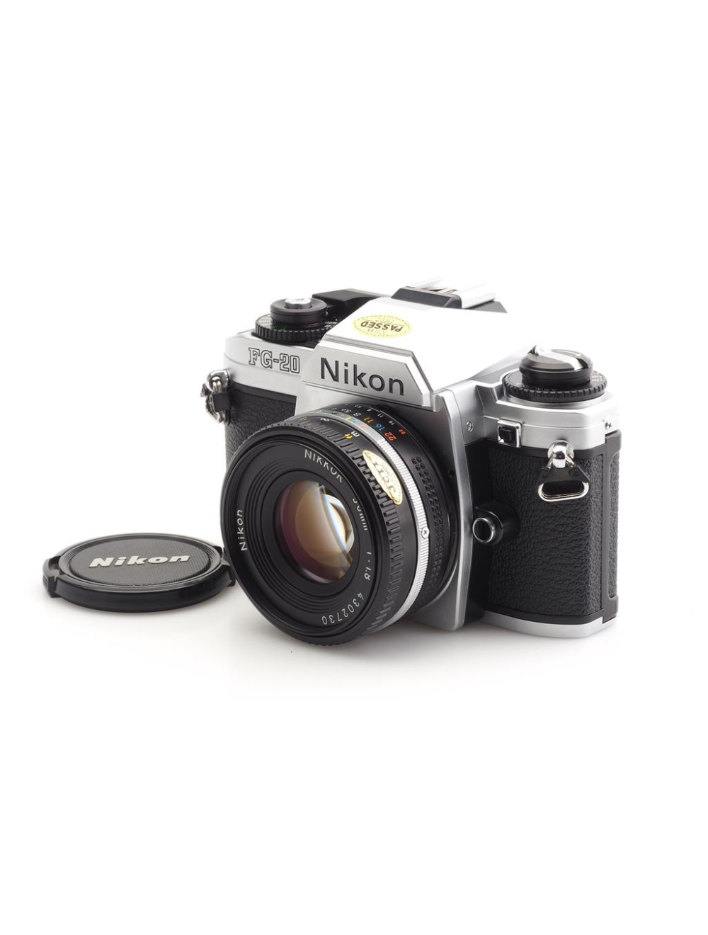Nikon FG-20 Chrome w. 1.8/50mm Nikkor Pancake | JO GEIER