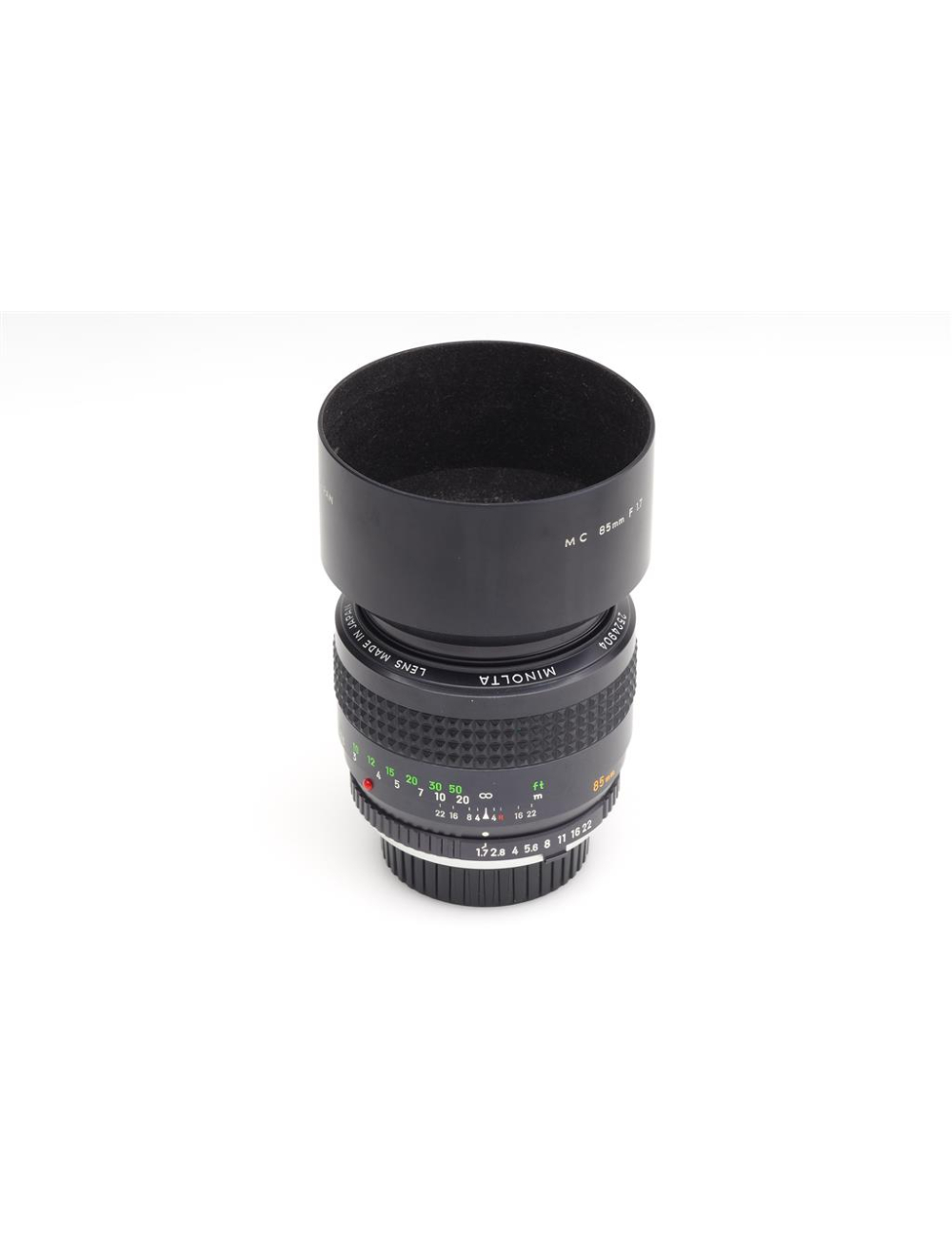 Minolta MC 1.7/85mm Rokkor w. Hood #2524904 | JO GEIER