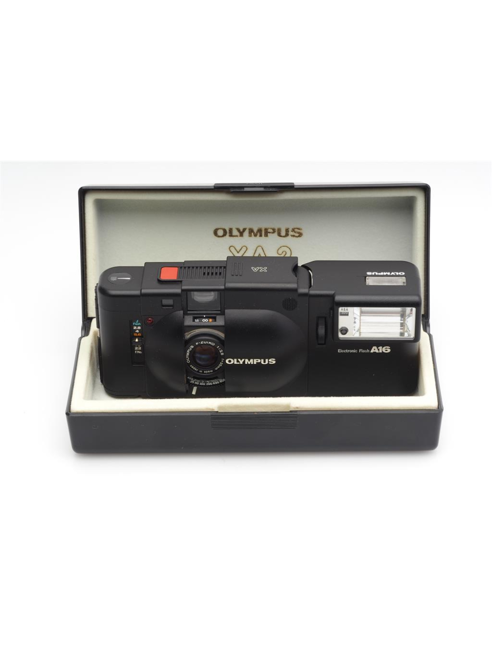 Olympus XA w. 2.8/35mm & Flash A16 & Box #0243425 | JO GEIER