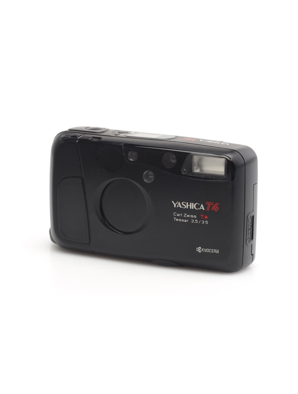 Yashica T4 w. Carl Zeiss Tessar 3.5/35mm T* Compact Camera | JO GEIER