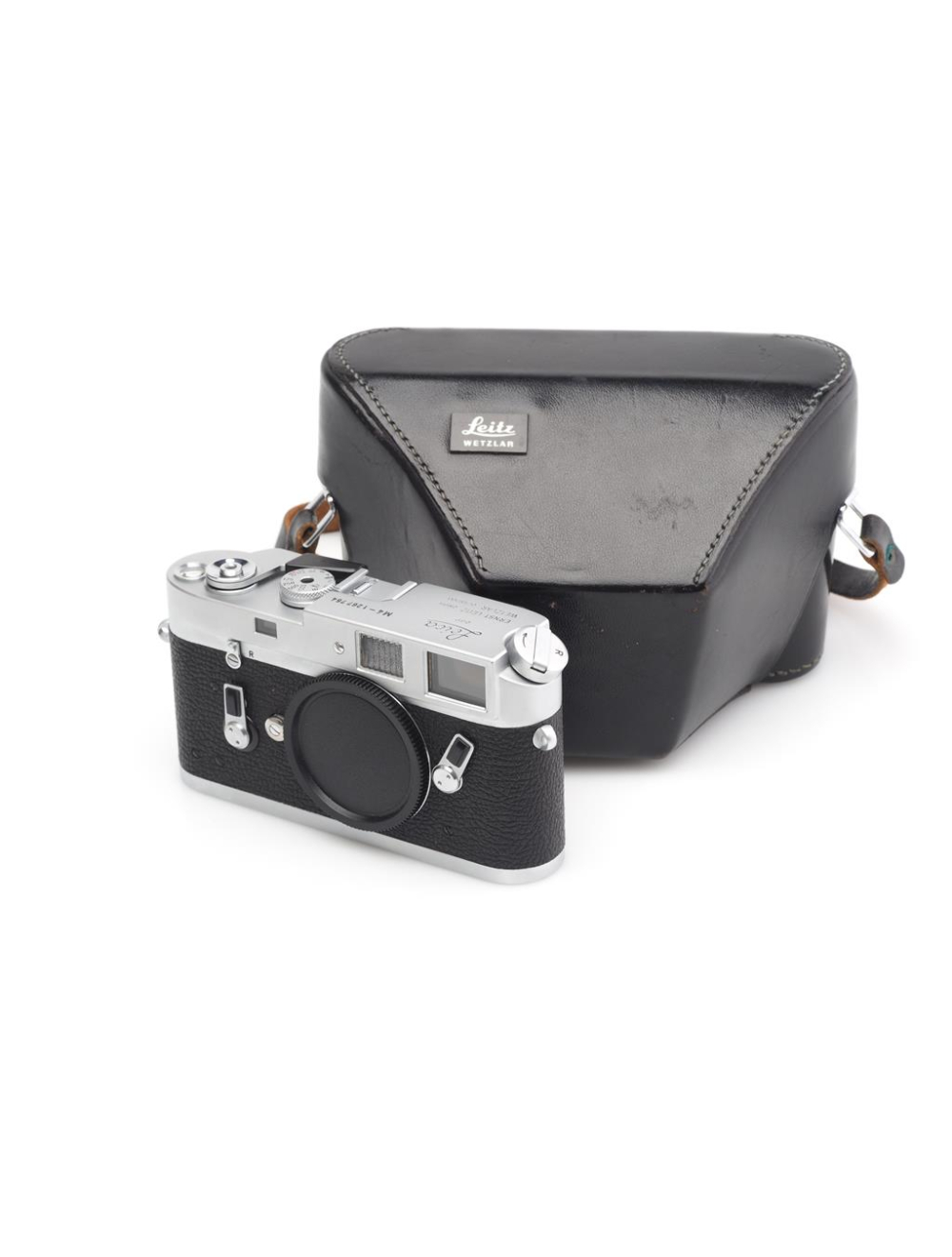 Leitz Leica M4 Chrome w. Case #1267754 | JO GEIER