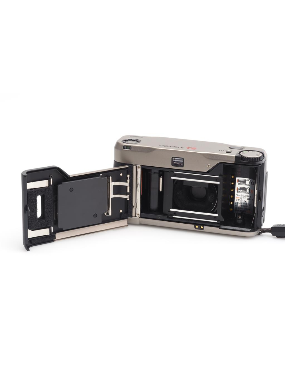 Contax T2 Titan w. Carl Zeiss Sonnar 2.8/38mm T* | JO GEIER