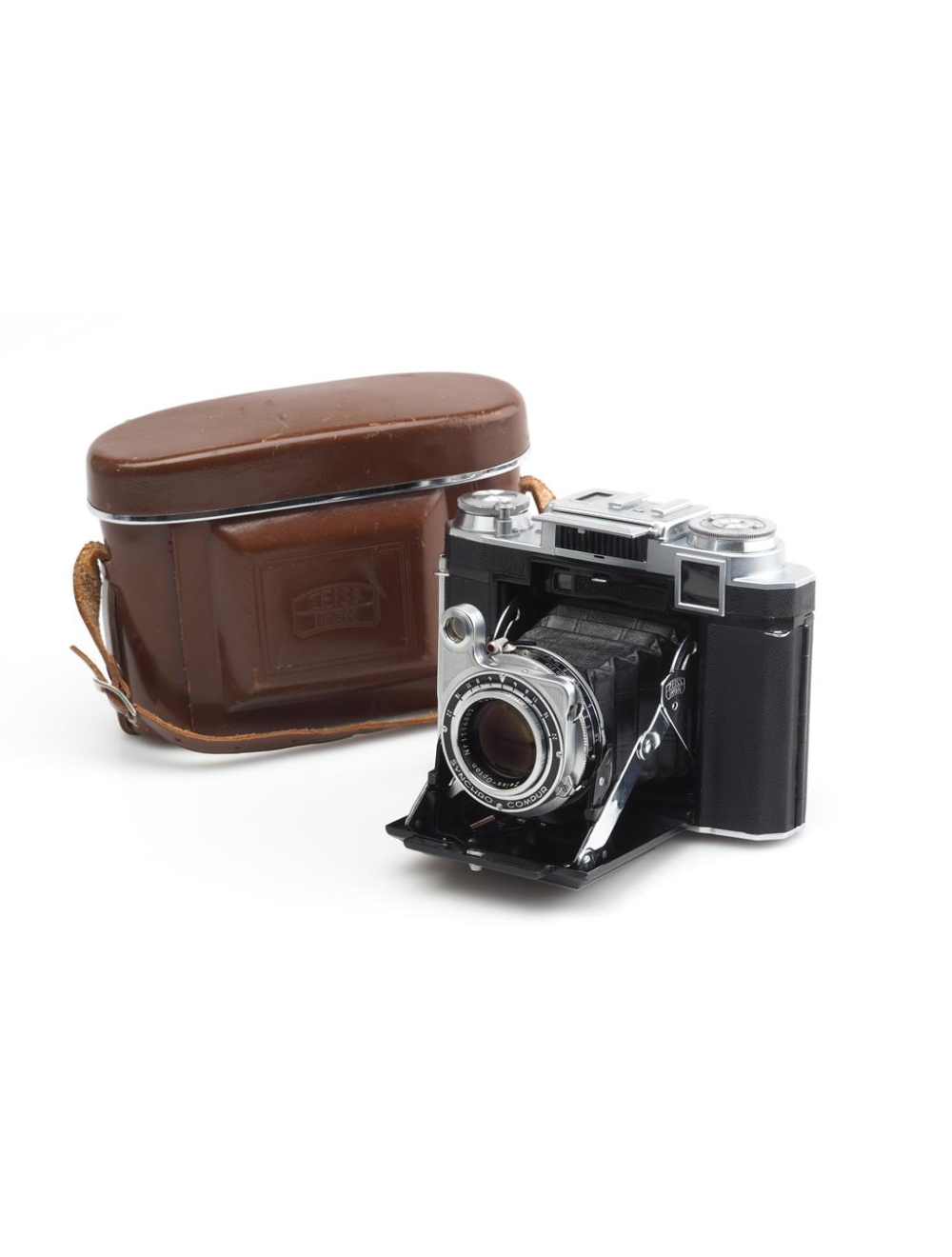フィルムカメラ ZEISS IKON Super IKonta 533/16 5 Frames with the Zeiss Ikon Super Ikonta 533/16 - By Eric