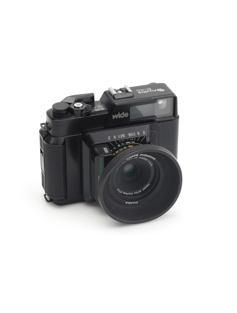 Fuji GS645W Professional 6x4.5cm Wide Camera | JO GEIER