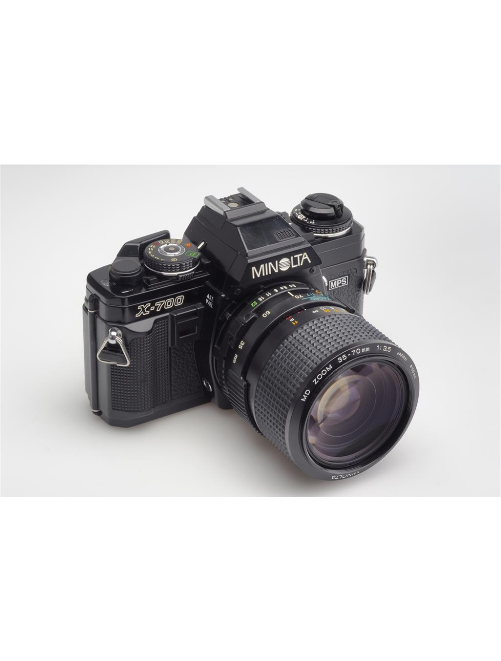 Minolta X-700 MD Camera 35-70mm MPS + Zoom – 35mm Film f⁄3.5