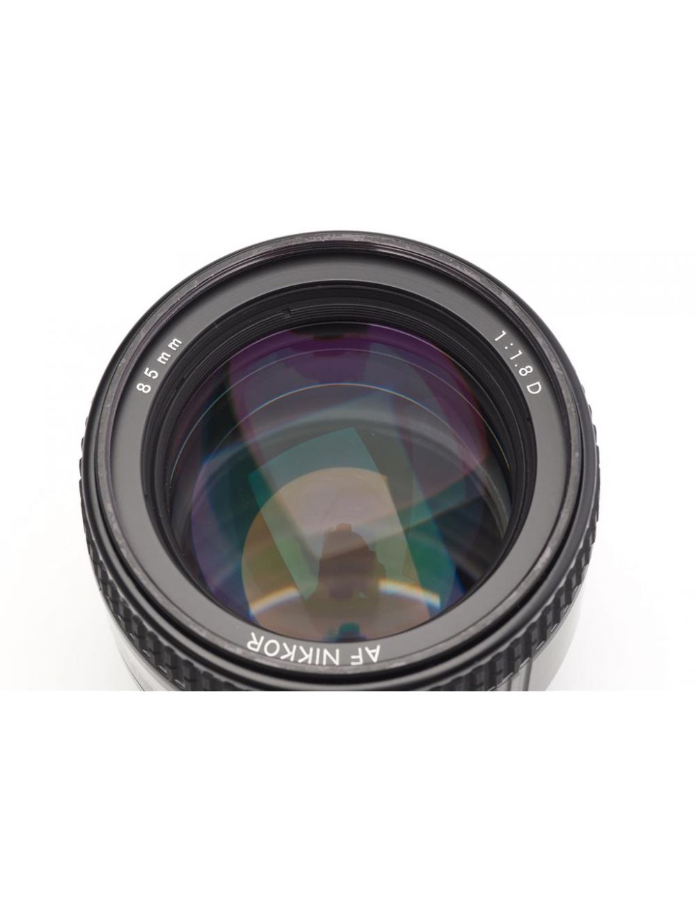 Nikon AF/D 1.8/85mm Nikkor w. Hood HN-23 & Box