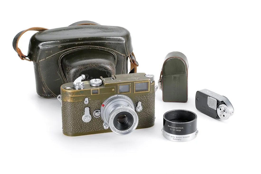 Leica M3 olive Bundeseigentum (1958)