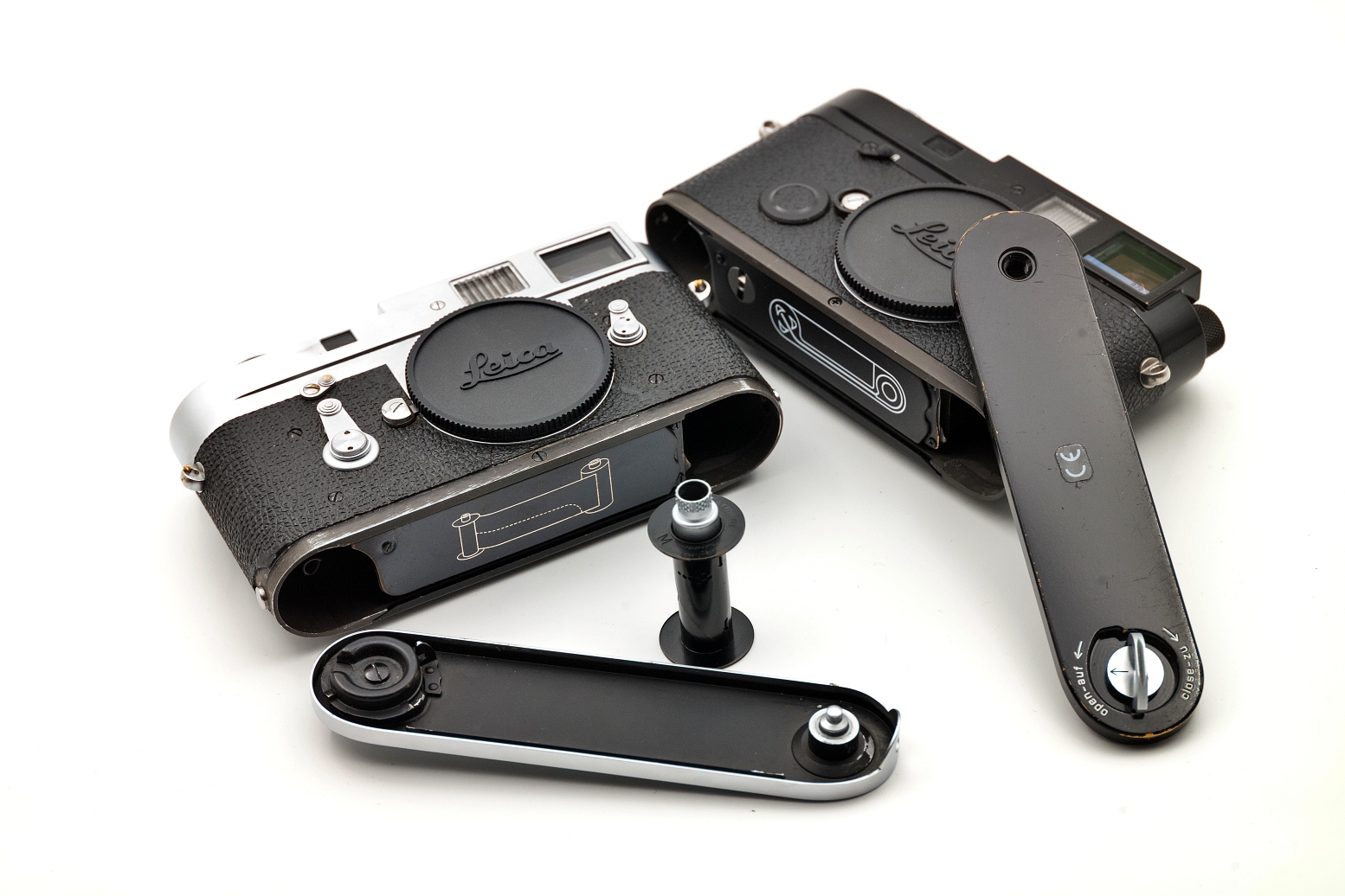 Leica MP, Leica M2, film loading Leica 